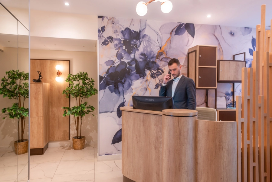 Hôtel Helussi - reception