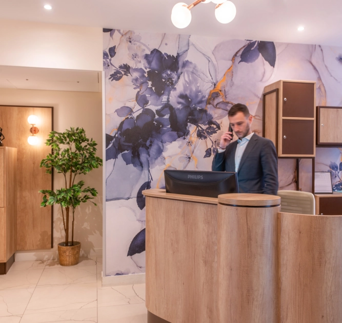 Hôtel Helussi - reception