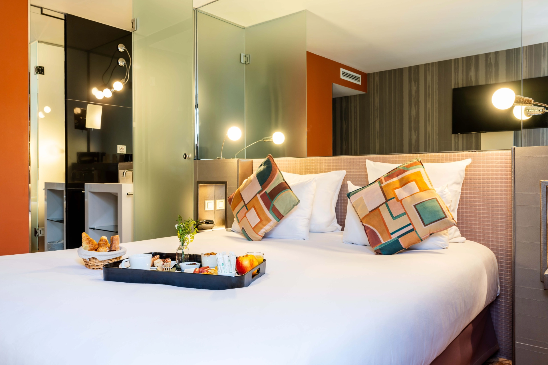 Hôtel 7 Eiffel - Chambres & Suites