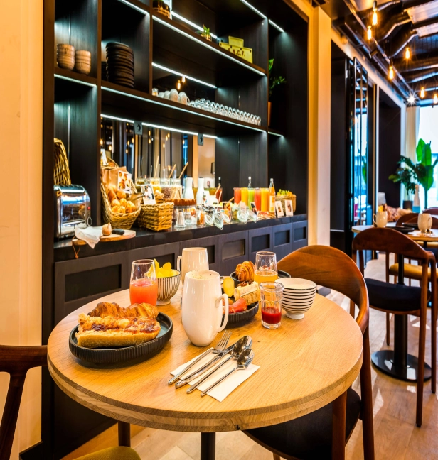 Laz Hôtel - Breakfast