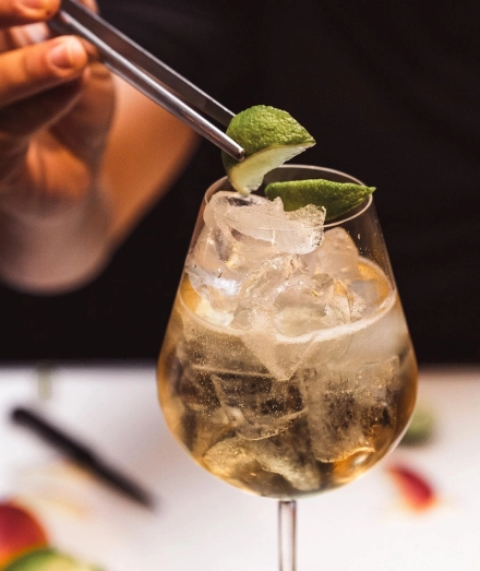 LAZ’ Hotel Spa Urbain - bar