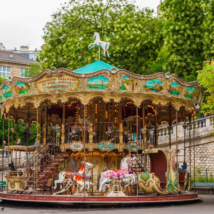 Le Square Louise Michel