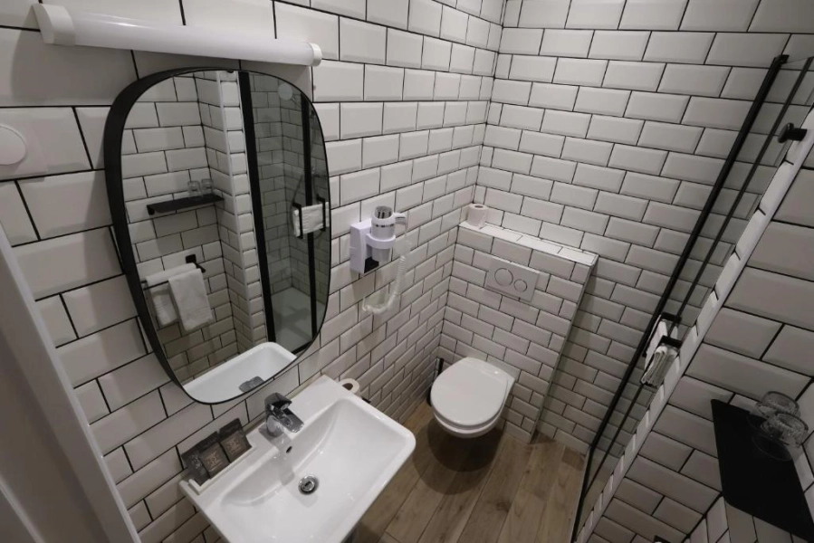 Azur Hôtel - Chambre Confort Côté Ville