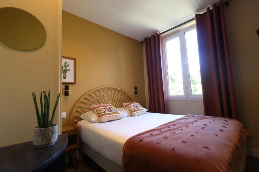 Azur Hôtel - City Side Comfort Room